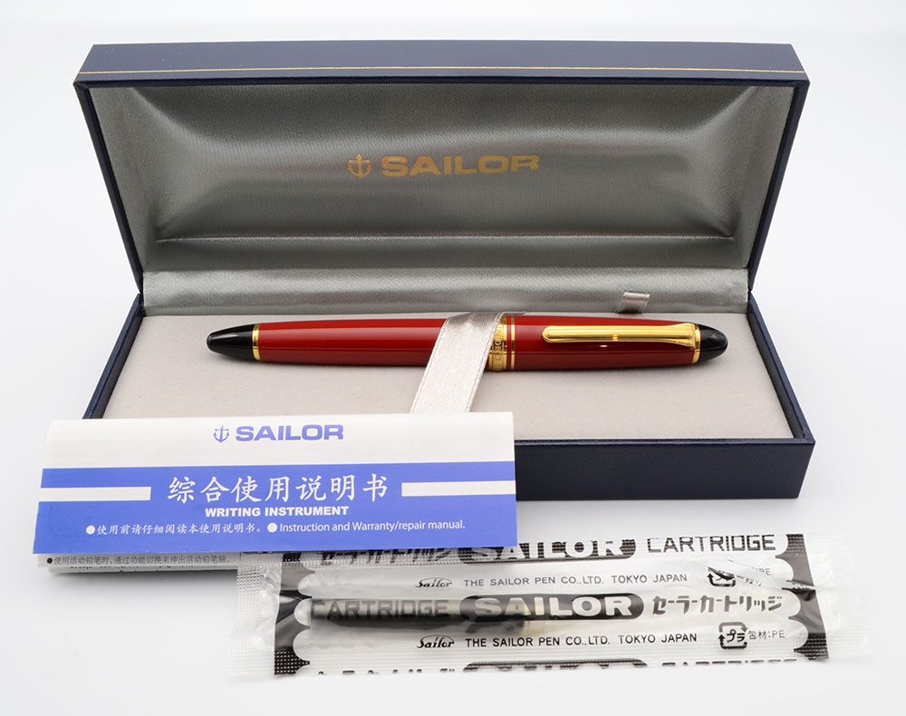 Sailor 1911 S Fountain Pen - Standard Size, Red w Black Finials